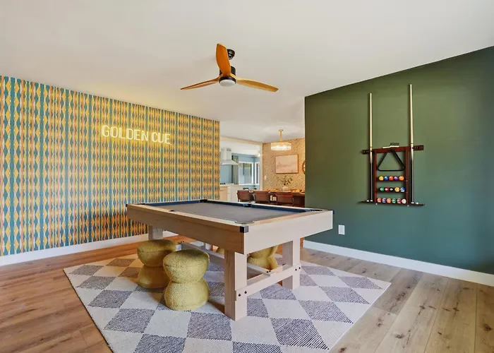 4br Midtown Oasis Pool Hot Tub Putting
